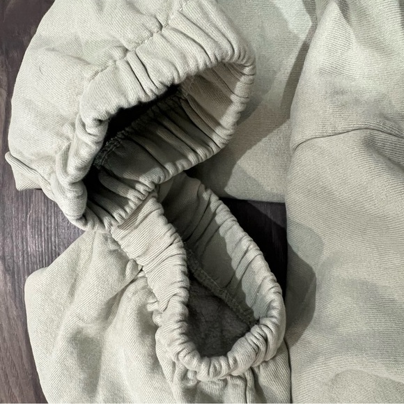 Brandy Melville Joggers - Picture 5 of 5